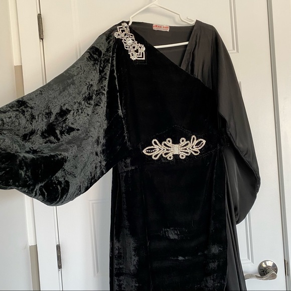 Stunning Dubai Abaya Velvet & Chiffon Size 6-8 - Picture 5 of 6